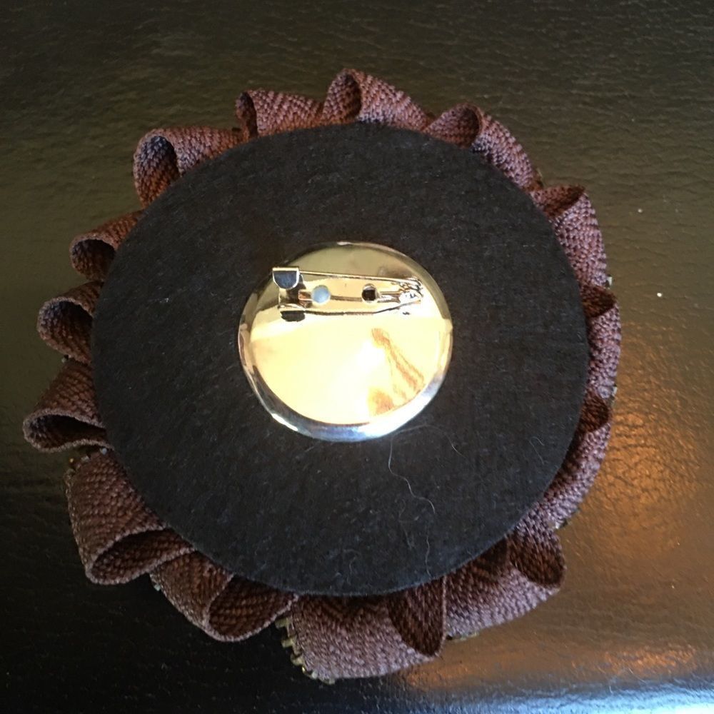 CHOCOLATE ZIPPER Flower!  - Picture 2 of 3